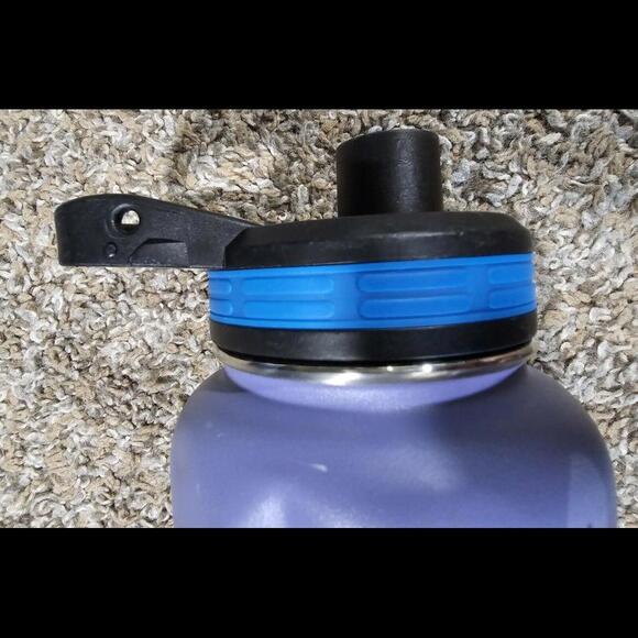 ThermoFlask DoubleWall Stainless Steel Water Bottle 40oz / 1.2L ROUGH - Picture 5 of 9